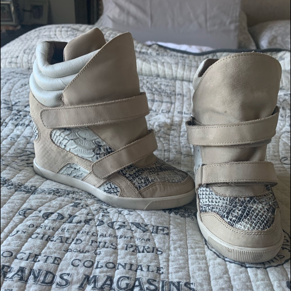 $Sale$ Mia limited edition wedge sneakers